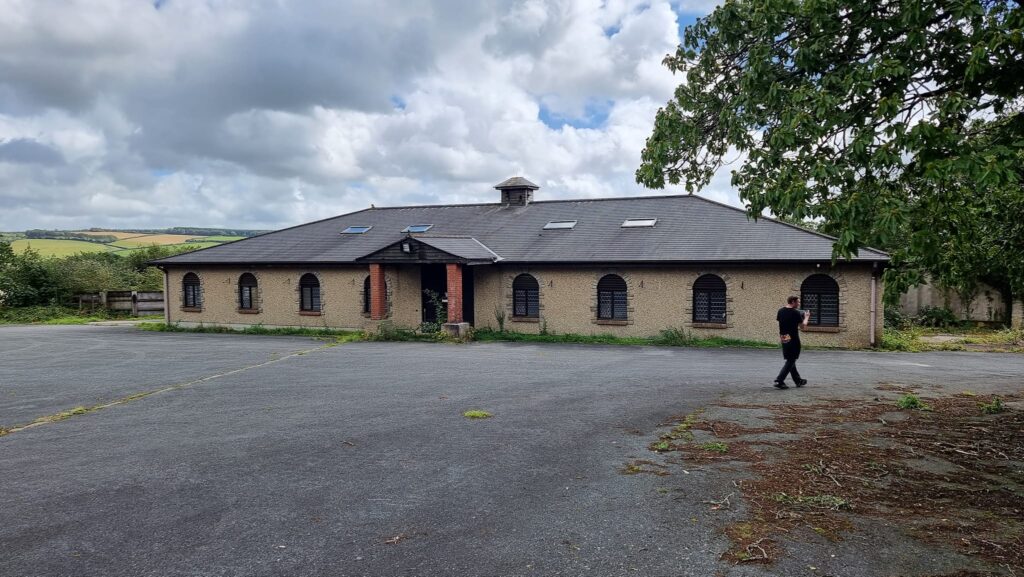 Explorer Danny Reed uncovers Jethro's abandoned comedy club in Devon, revealing relics of the late British comedian's legacy amid decaying ruins, see what he discovered inside.