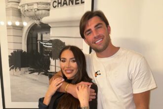 Reality stars Jack Fincham and Chloe Brockett rekindle their romance and move in together, sharing home updates on Instagram. Fans praise the couple as 'couple goals' and 'made for each other.'