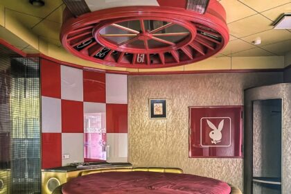 British explorer Ben Stevens discovers an abandoned "love motel" near Tokyo with quirky themed rooms, including a boxing ring and fairground ride, preserved despite a fire.