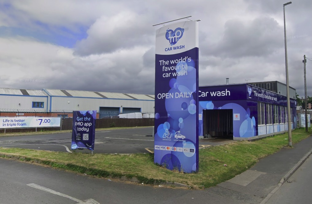 Get your car washed in pumpkin-spice foam this autumn! IMO car wash adds a seasonal twist to 50 UK locations, turning car washes into a festive experience.