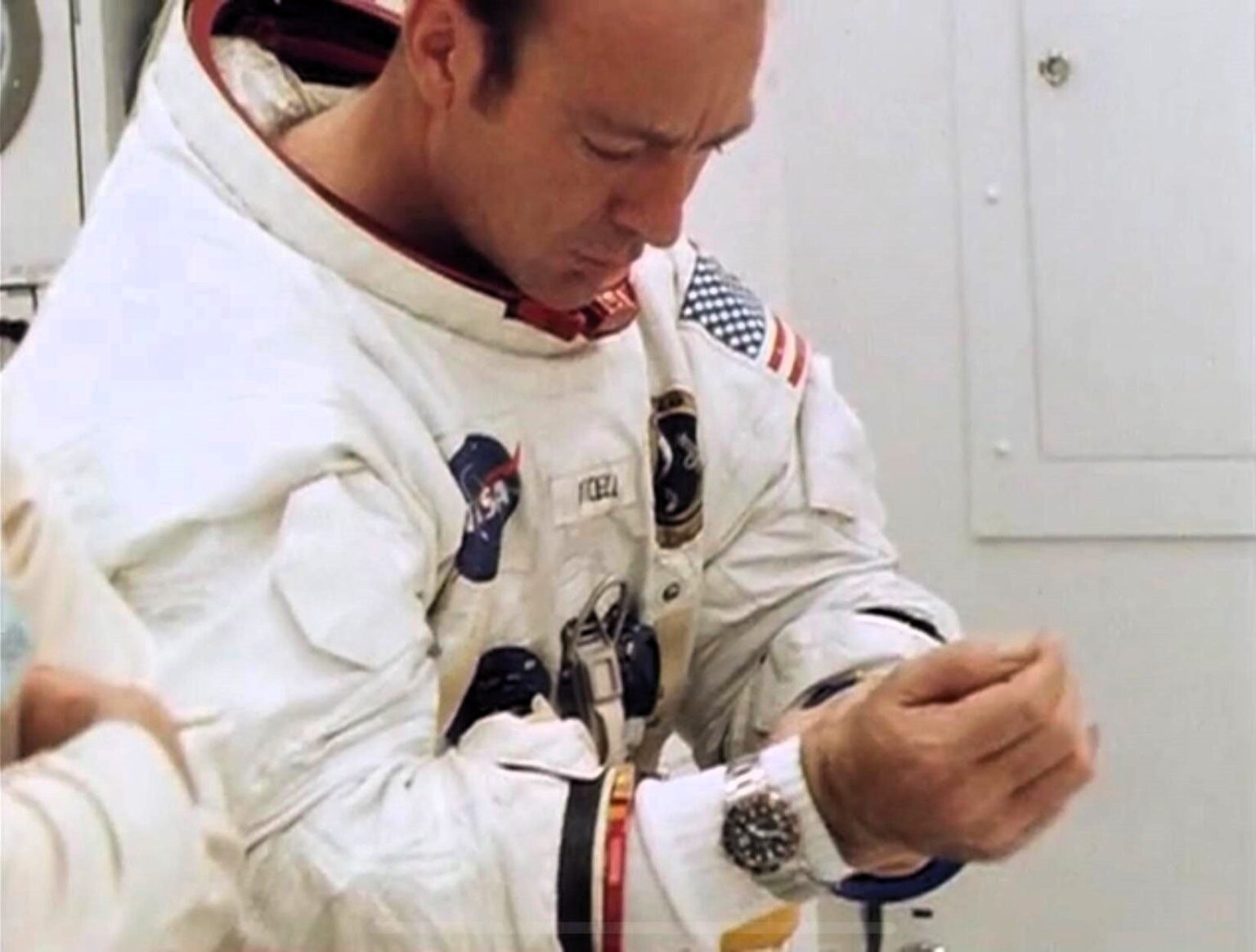 Apollo 14 astronaut Edgar Mitchell's Rolex GMT-Master 'Pepsi', worn on the moon, is up for auction. Bidding starts at $60,000, expected to soar past $400,000 by 24 October.