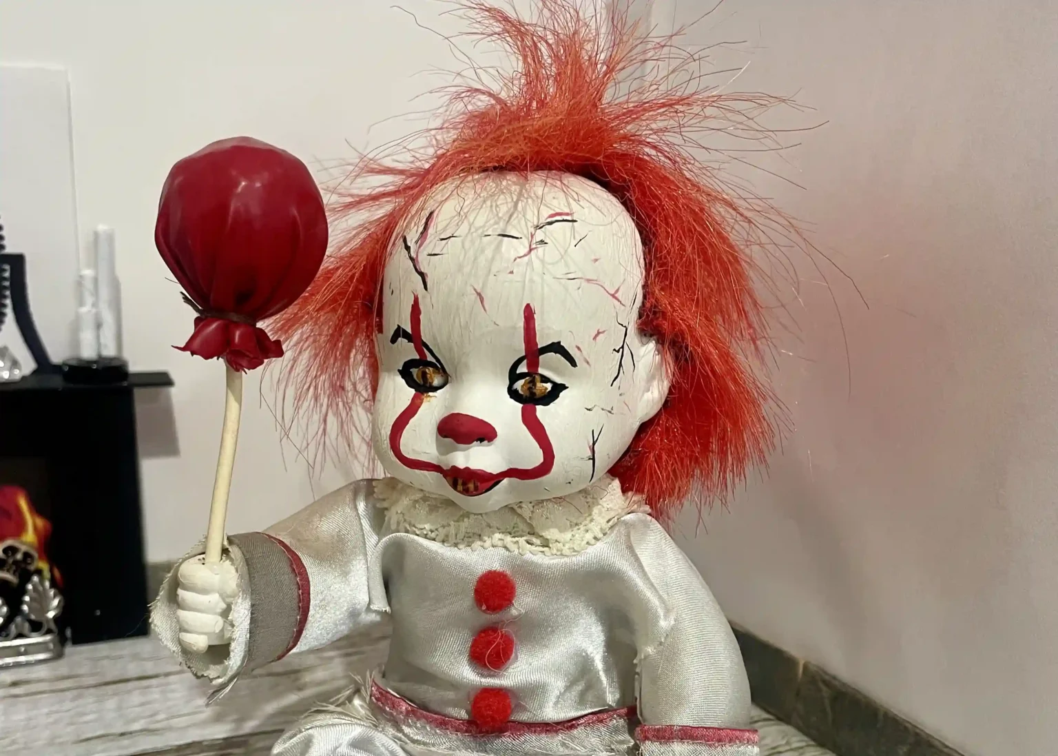 Halloween superfan transforms budget dolls into mini horror icons, from Michael Myers to Pennywise. Her handmade collection has fans begging for their own spooky doll!