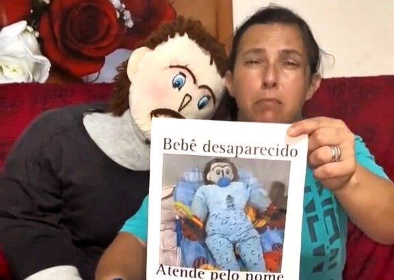 A woman who married a rag doll reveals heartbreak after her rag doll child was kidnapped. The thieves demand £136,715 ransom, leaving the family desperate for his return.