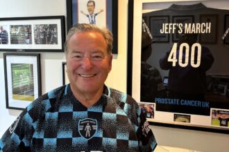 Jeff Stelling slams Hilton Hotels for charging £10 per hour to check in early at their Hamilton Park location. Fans back the ex-Soccer Saturday host, calling it a "money-making rip-off."