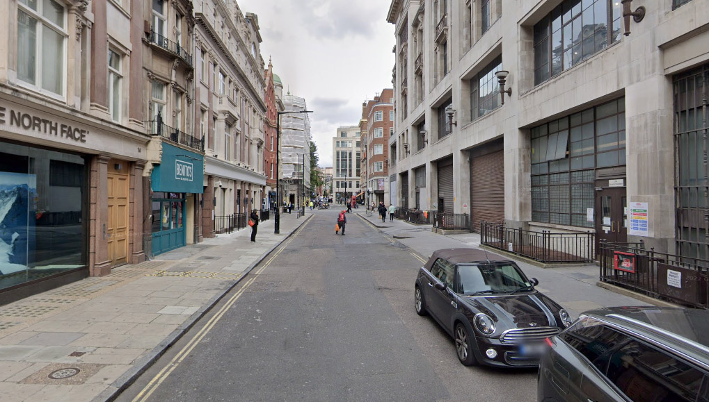 Entrepreneur sells Trump-branded toilet paper on London’s Regent Street following his re-election, sparking reactions from confused and amused passers-by.