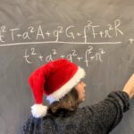 The formula for a perfect Christmas! Math expert Ana Rita Pires reveals how to calculate your festive joy score with togetherness, gifts, rituals, and a sprinkle of magic.