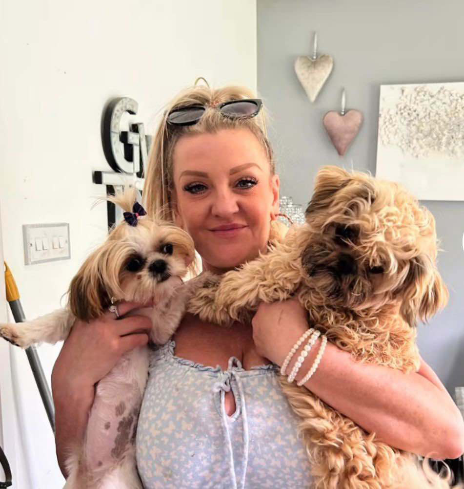 A mischievous pup turned his owner’s home into a paint-covered chaos after escaping his crate. TikTok users are divided over the incident that left a £1,000 sofa ruined!