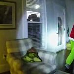 Cops hilariously ‘arrest’ the Grinch for stealing Christmas in a festive prank that’s melting hearts. Watch the viral body-cam footage sparking smiles across Pickens!