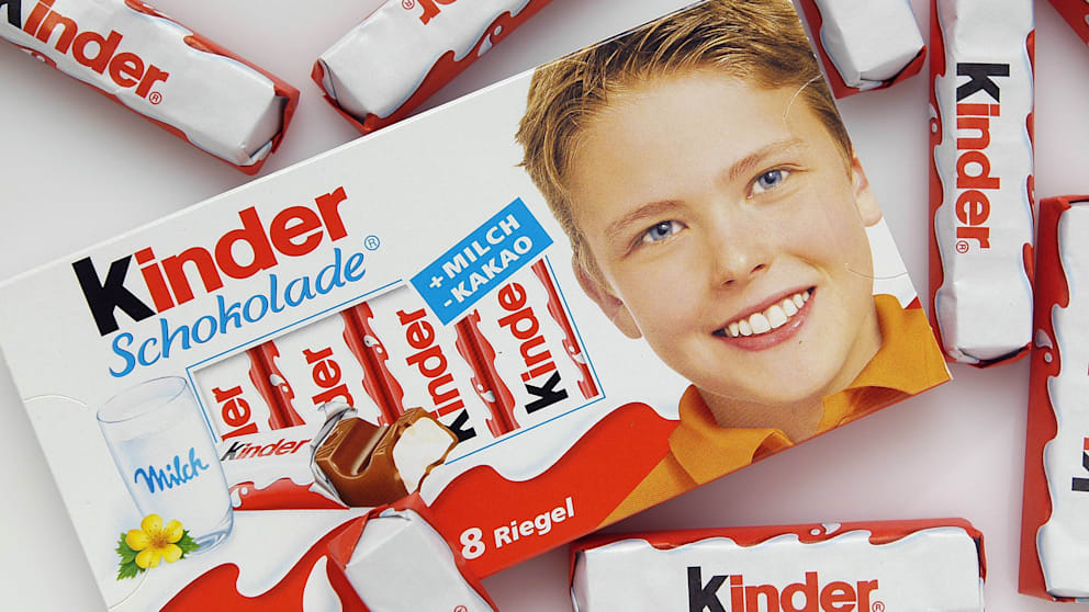 Kinder chocolate boy revealed! Matteo Farneti, now 31, confirms he was the face of Kinder from 2004–2019. Social media is stunned by his transformation and charm.