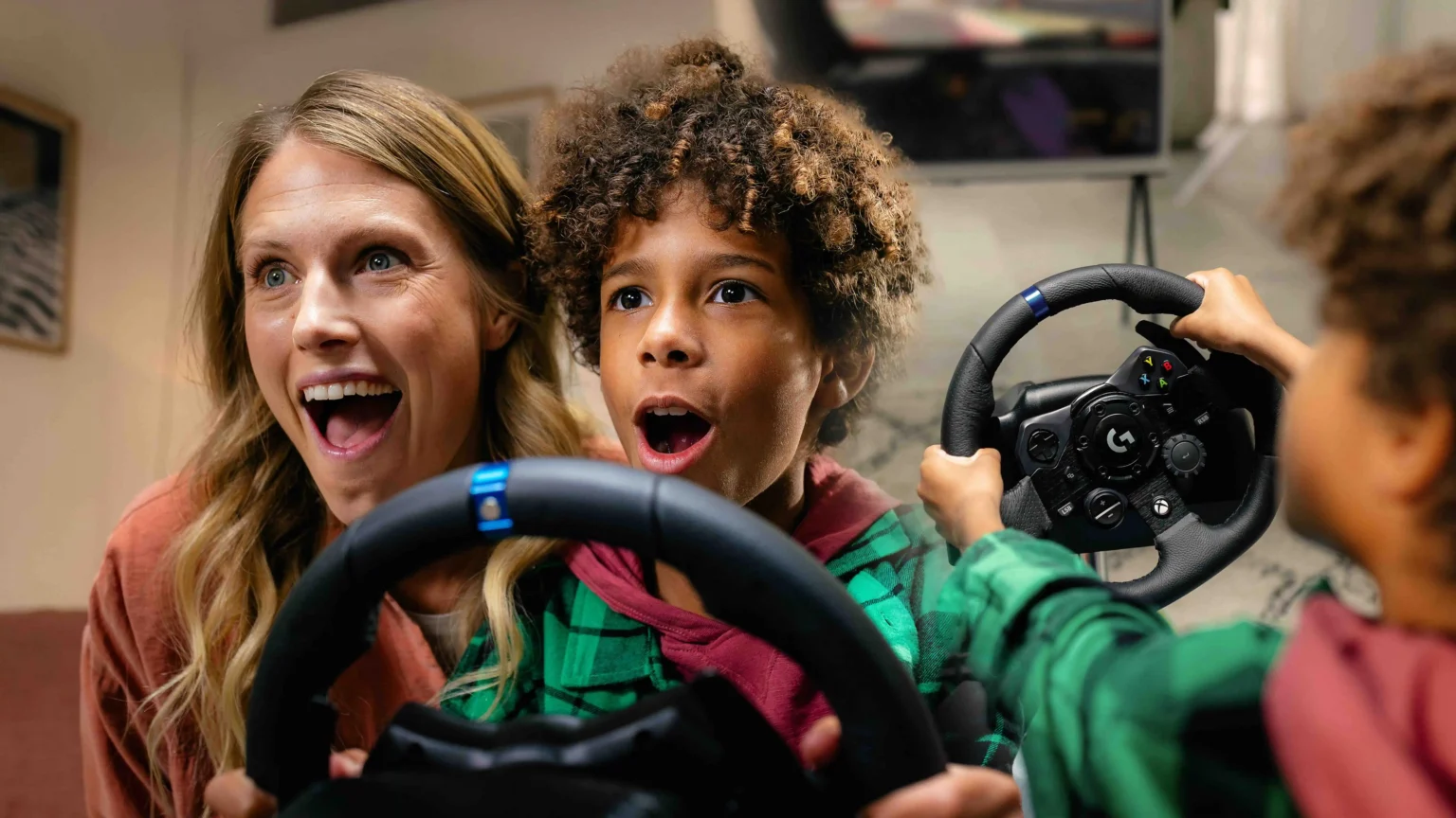 Parents are embracing video gaming to bond with their kids, as 71% worry about quality time. Discover how gaming fosters connections in Logitech G's new study.