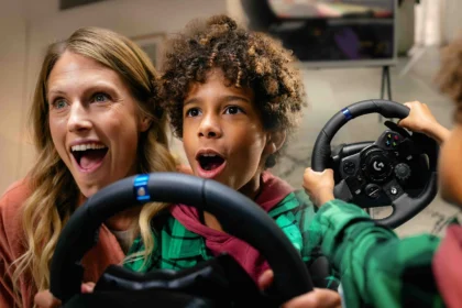 Parents are embracing video gaming to bond with their kids, as 71% worry about quality time. Discover how gaming fosters connections in Logitech G's new study.