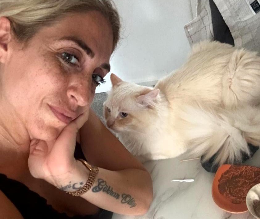 Psychic Sinem Salman and her clairvoyant cat Bonjuk predict 2025 highlights: a royal baby announcement, a new bank holiday, and sporting victory for England.