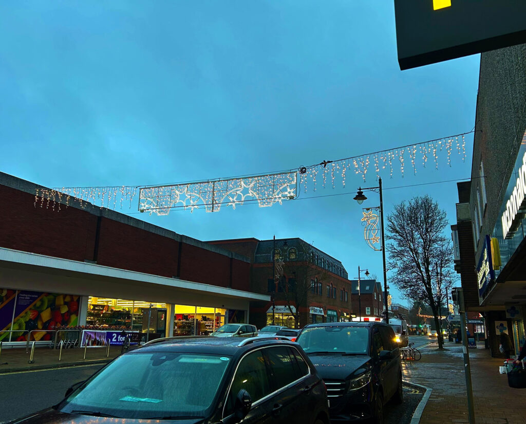 Fleet’s High Street Christmas lights are going viral after locals joked they resemble sparkly underwear on a washing line, sparking laughs and playful comments from residents.