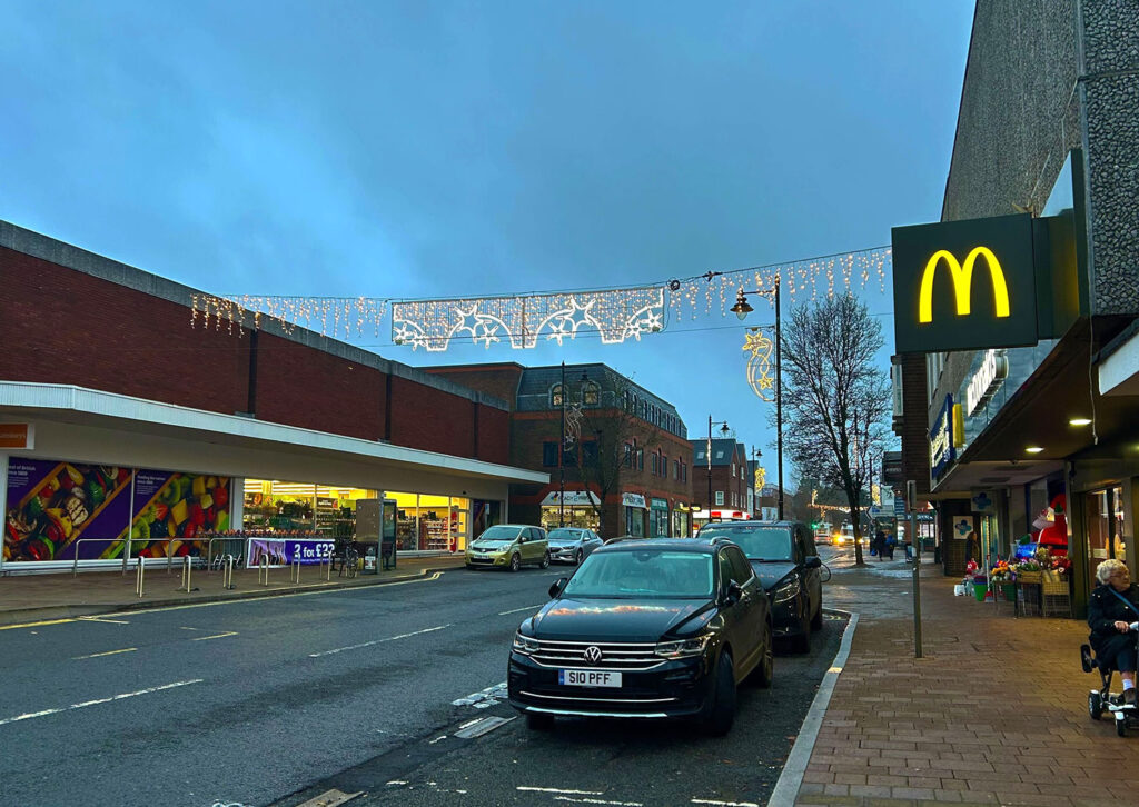 Fleet’s High Street Christmas lights are going viral after locals joked they resemble sparkly underwear on a washing line, sparking laughs and playful comments from residents.