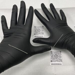 Body mod couple get magnetic implants that link together when they hug