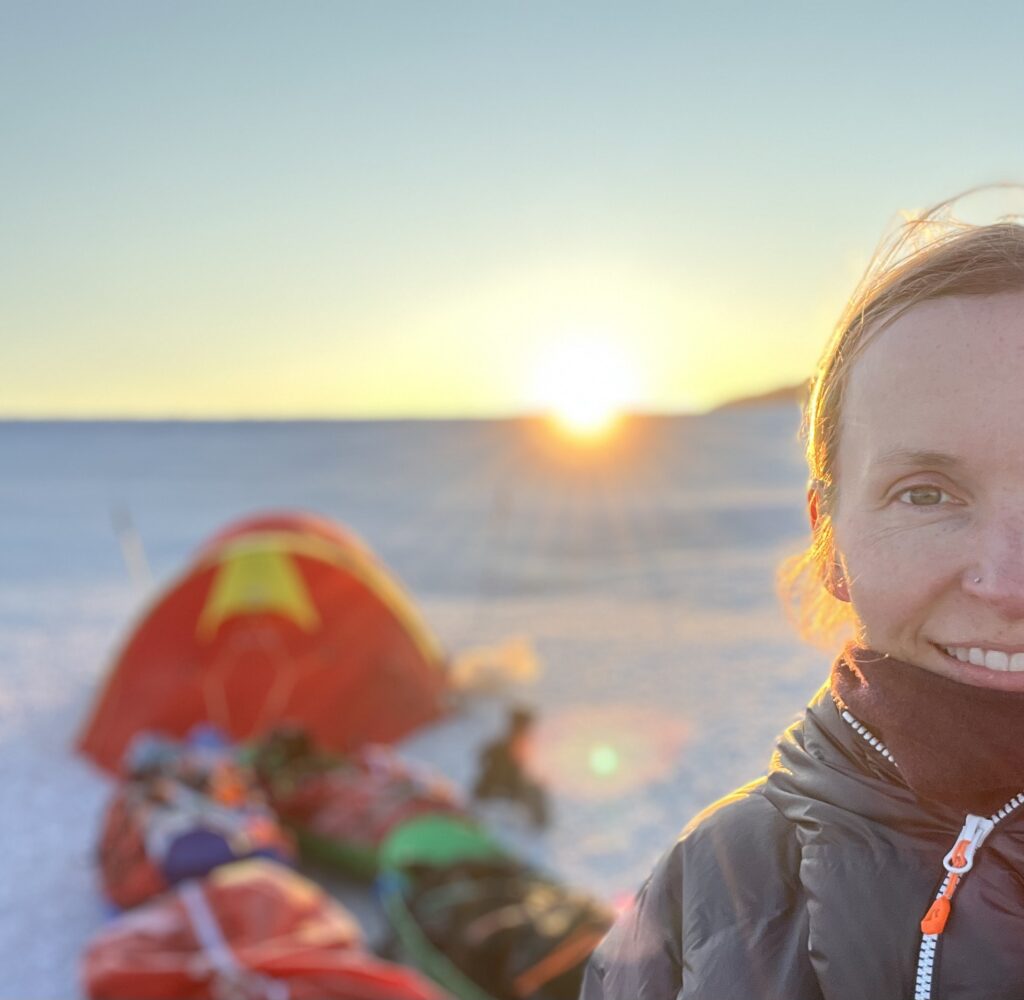 Cat Burford, a 43-year-old dentist from Cornwall, skied 700 miles solo across Antarctica in 53 days, braving -30°C and harsh winds to fulfill her lifelong dream.