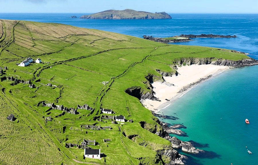 Live on the remote Great Blasket Island, Ireland, managing a coffee shop and cottages for 6 months. A unique adventure awaits, but hard work and shared quarters apply!