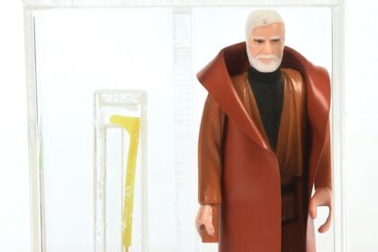 A rare Obi Wan Kenobi Star Wars toy with production errors sold for £24,500 at auction—one of only three known to exist! Fans battled to own this collector’s gem.