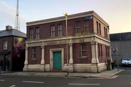 Urban explorer Jamie Robinson uncovered an abandoned film set from Irish soap *Fair City*, now resembling a post-apocalyptic town. Fans compare it to The Last of Us.