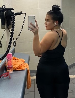 Woman who binge ate and avoided mirrors transforms her life - loses 38lbs, builds confidence, and becomes a fitness coach inspiring millions on TikTok.