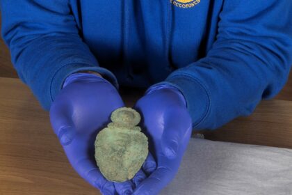 A 2,000-year-old bronze spoon, possibly used for ancient divination, was discovered on the Isle of Man - a rare Iron Age find now on display at the House of Manannan!