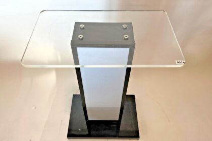 A worn lectern from ITV’s 2022 Conservative leadership debate is being sold for £50 on eBay. Used by host Julie Etchingham, it comes with scuffs and a £55 delivery fee.