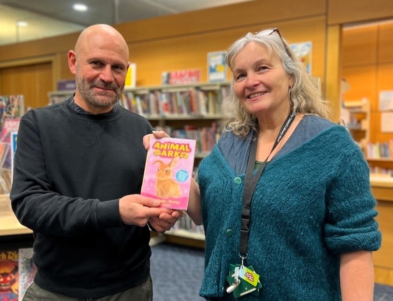 A library book travels 3,000 miles from Norfolk, England, to Norfolk, Connecticut, before an unsuspecting visitor returns it home. Now, it's back in circulation.