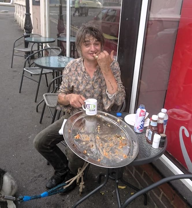 Canadian Joel Hansen shattered Pete Doherty's 2018 mega breakfast record, finishing in just 12 minutes - then ate a second plate in 15 minutes, making history at Margate's Dalby Café.