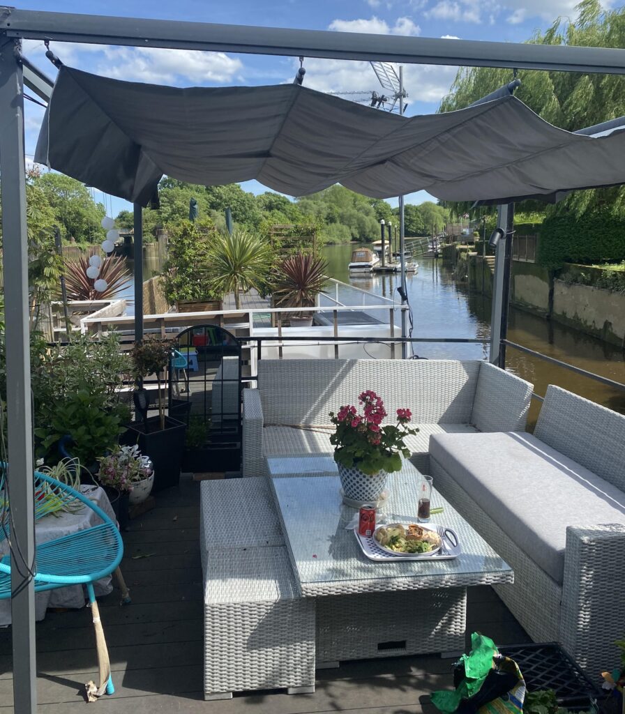 NHS nurse Linda Timbers is selling her £250,000 Thames houseboat to retire in Spain, saying her UK pension isn't enough. She hopes for a new adventure in Valencia.