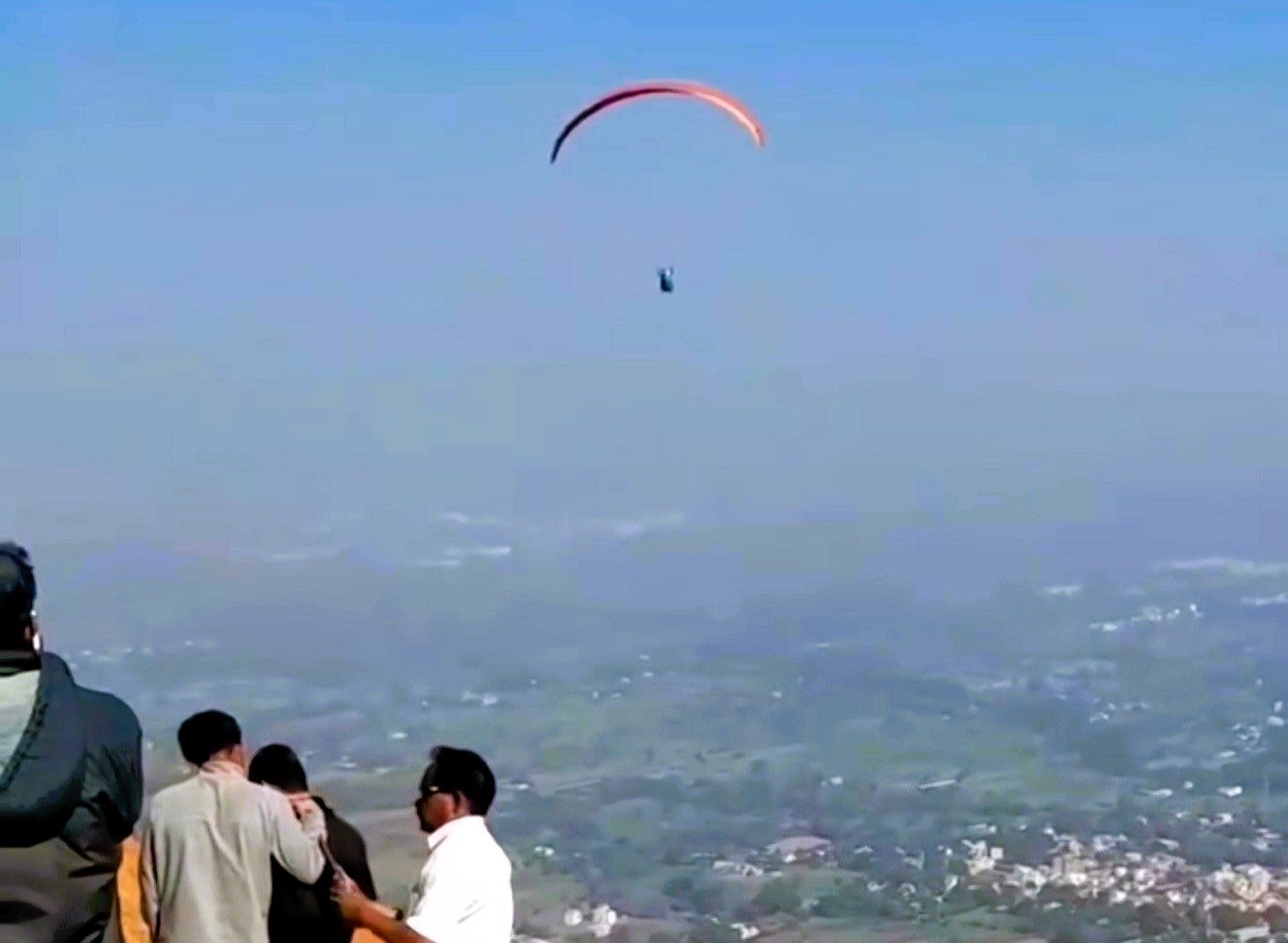 Student paraglides over traffic to make it to his exam on time - quick thinking and a daring flight help him avoid congestion and impress locals with his effort.