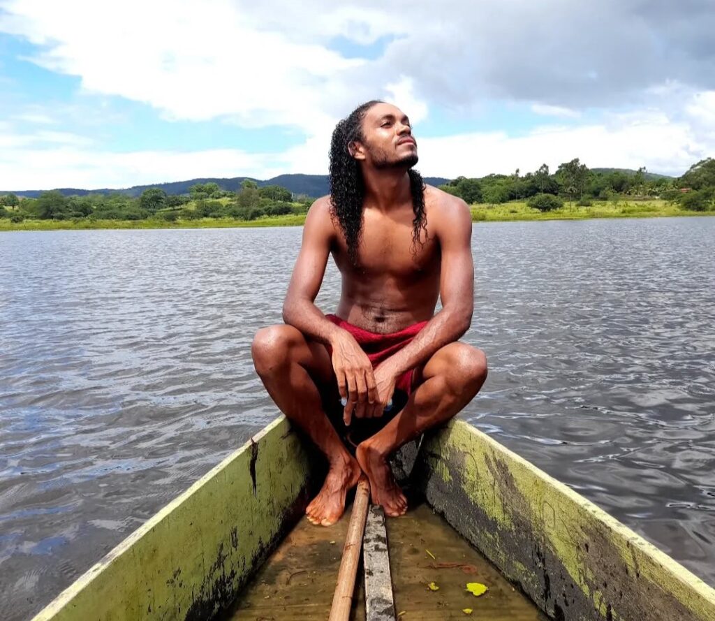 Alexandre Rocha, a real-life Dr. Dolittle, claims he can 'speak' to snakes, calming them with words. The Brazilian animal lover shares his wild encounters online.