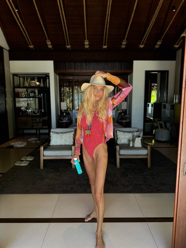 55-year-old Sue Griers reveals her six hacks for toned legs and a flat belly - leg lifts, cold showers, coffee scrubs and laughter - proving age is just a number.