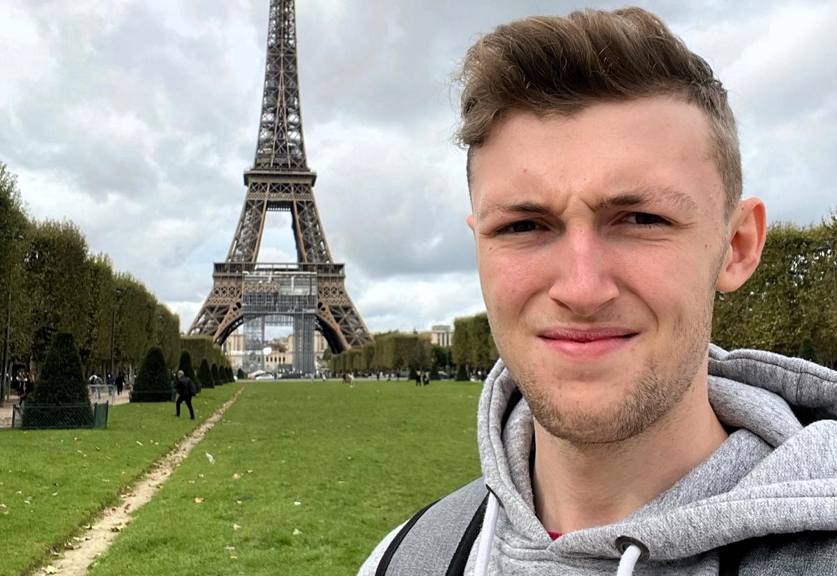 Brit in Benidorm shares viral hack on how tourists can get drunk for free - using clubs' free shot offers to party all night without spending a penny.