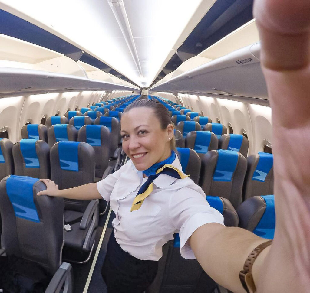 Flight attendant reveals how criminals target airport passengers - warns thieves buy tickets just to steal and shares top tips to stay safe this summer.