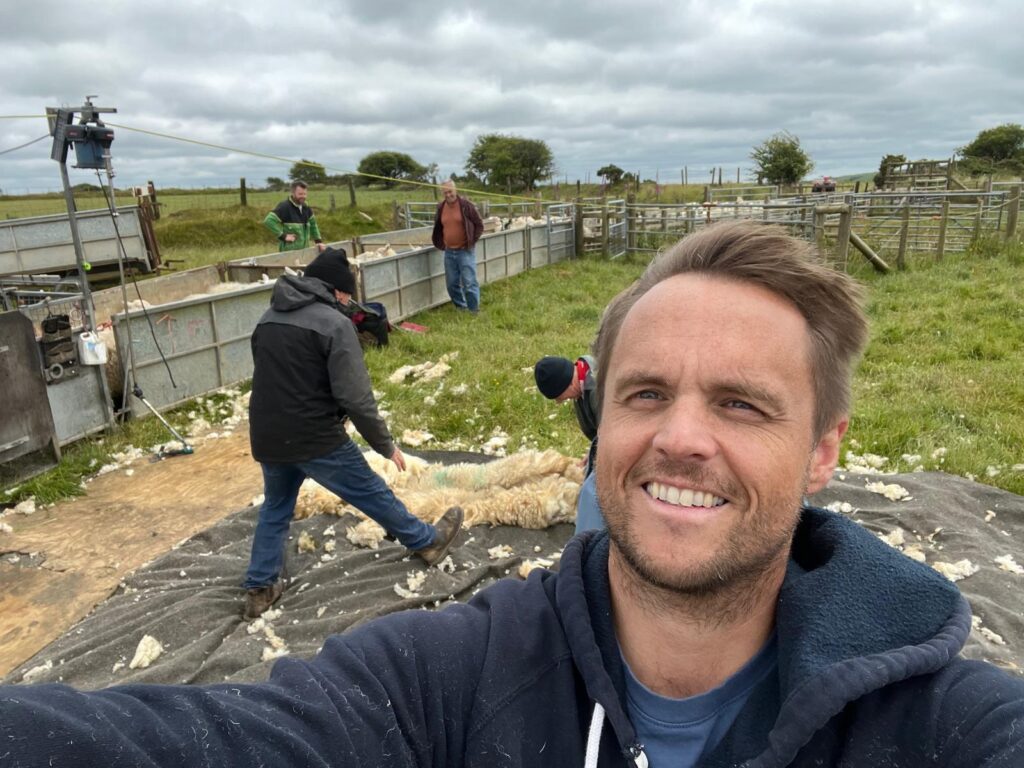 Sheep farmer turned scientist Ben Palmer won £75k for discovering shrimp can manipulate light to form crystals used in eco-friendly whitening products and sunscreens.