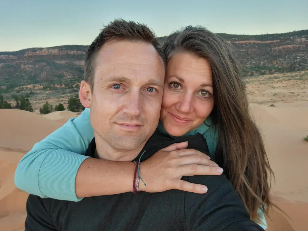 After a job loss, Sharon became the breadwinner while Kerry embraced life as a proud “tradhusband,” transforming their family dynamic and defying traditional Mormon roles.