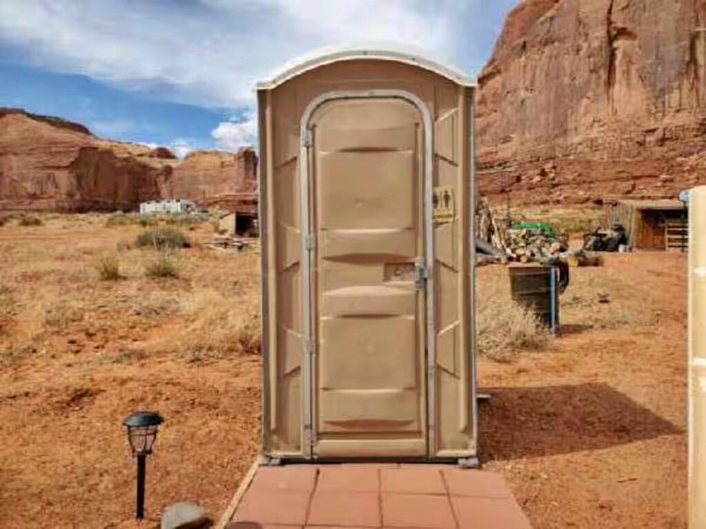 Stay off-grid in a traditional Navajo earthen home in Monument Valley with desert views, native hospitality, and a rustic yet charming experience from just £127 a night.