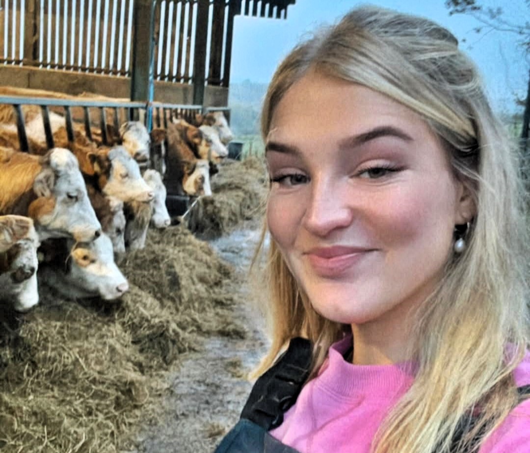 Clarkson’s Farm newcomer Harriet Cowan swaps her wellies for a bikini on a sunny girls’ trip before joining the hit Amazon Prime series as a rising farming star.