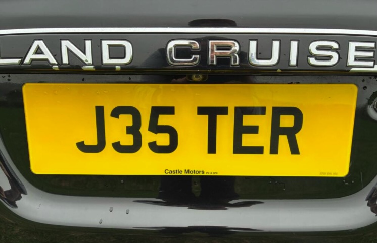 Comedy icon Jethro's cherished J35 TER number plate sold for £30,500 at auction, topping the sale of his Land Cruiser and farming gear after his 2021 passing.