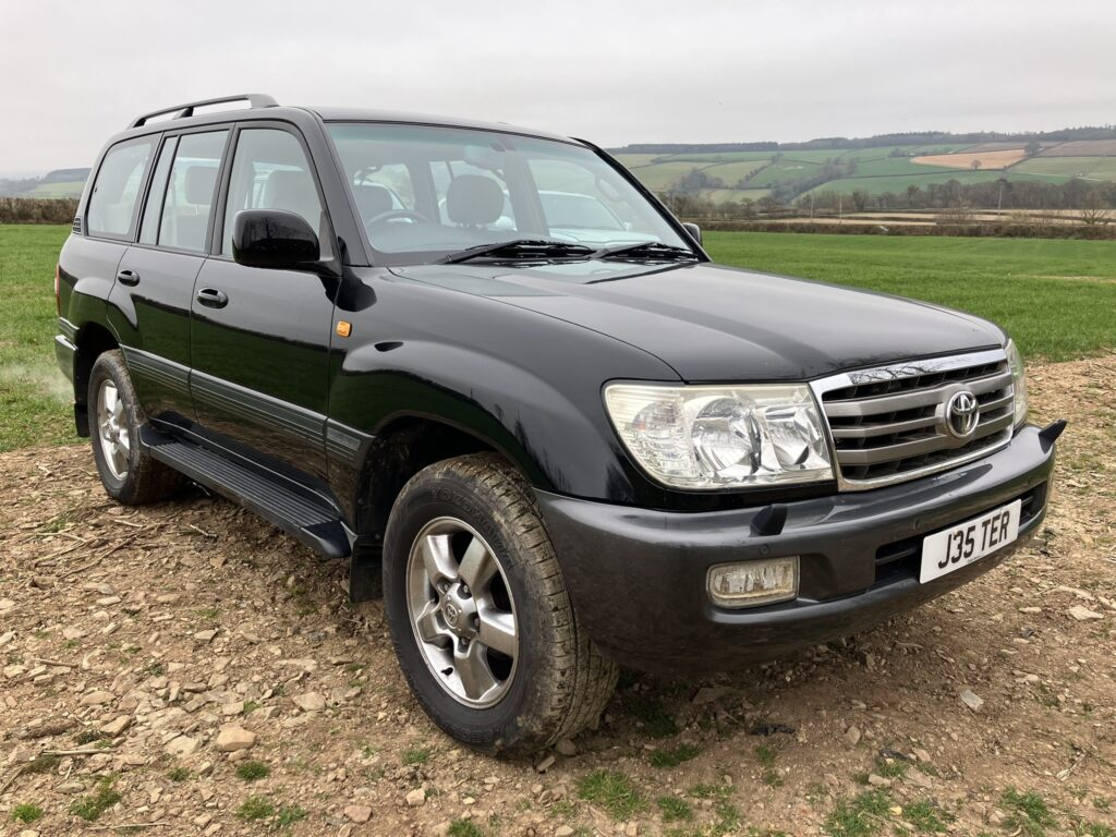 Comedy icon Jethro's cherished J35 TER number plate sold for £30,500 at auction, topping the sale of his Land Cruiser and farming gear after his 2021 passing.