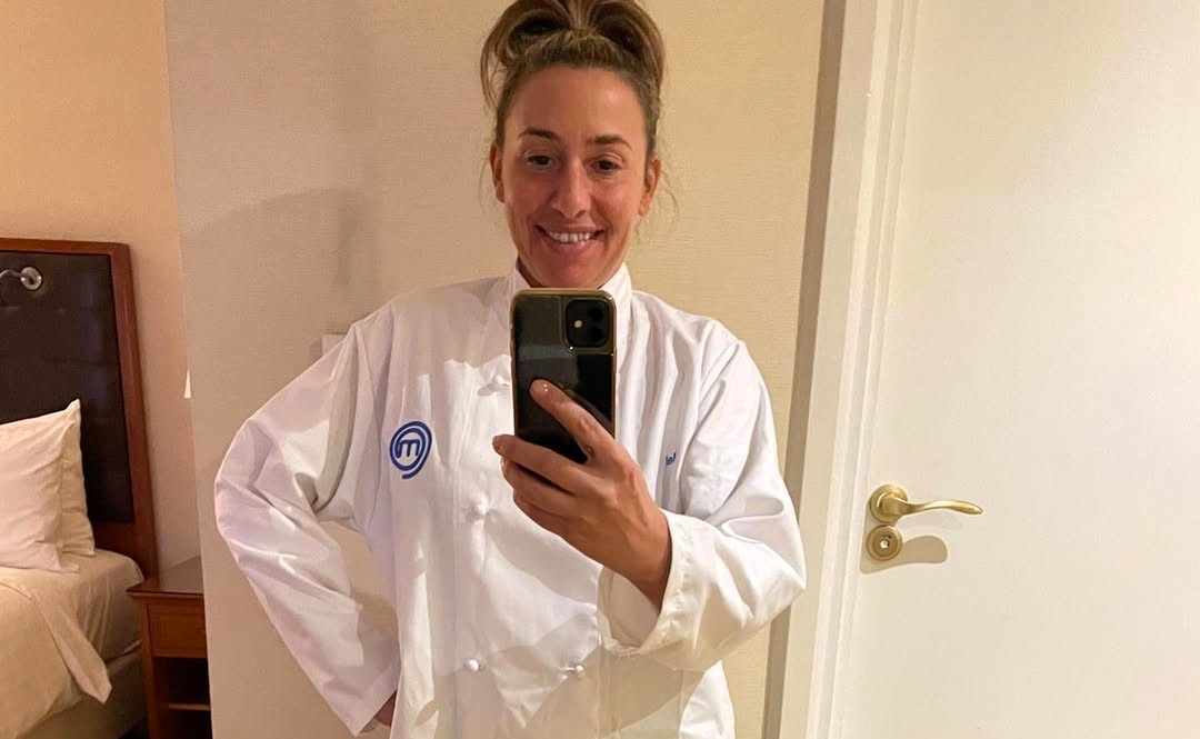 Melanie Blatt’s gastropub faces criticism for reheated dishes and slow service, but her £20 burgers still earn praise from fans at The Londesborough in north London.