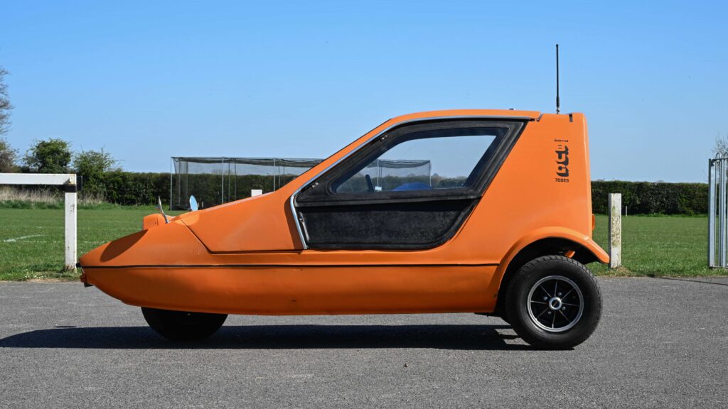 Rare 1971 Bond Bug 700ES with Star Wars fame and 41k miles hits auction June 1. Restored, road ready and packed with charm, it's priced at £10,000 in Northampton.