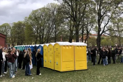 Scientists in Sweden are collecting 20,000 litres of festival pee to turn into fertilizer for barley fields, aiming to brew sustainable beer and cut artificial fertilizer use.