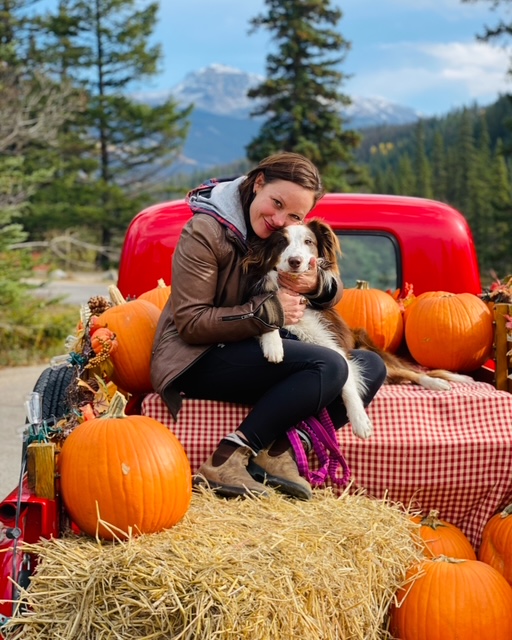 Animal psychic Jaime Breeze claims she can talk to pets dead or alive, revealing secrets and emotions through energy-based communication that stuns and surprises owners.