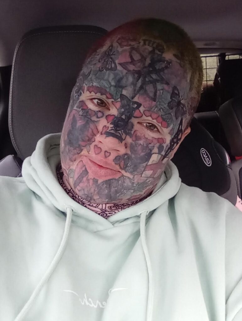 Melissa Sloan, known as Britain’s most tattooed mum, is skipping her kids’ sports day after a teacher told her to hide due to her face tattoos, saying public judgment isolates her.