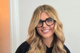 Anastasia Eastin used ChatGPT as a life coach and stylist to transform her body, confidence and lifestyle after 75 Hard, saving thousands and glowing up inside and out.