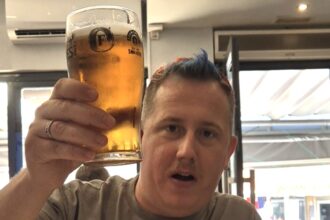 Benidorm lover finds bar selling pints for just £0.85 at Uncle Ron’s - famed for €1 drinks, hearty meals and food challenges that draw Brits from across the UK.