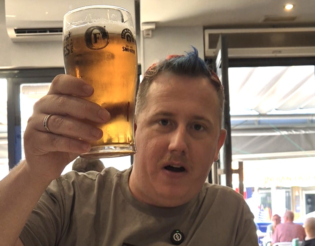 Benidorm lover finds bar selling pints for just £0.85 at Uncle Ron’s - famed for €1 drinks, hearty meals and food challenges that draw Brits from across the UK.