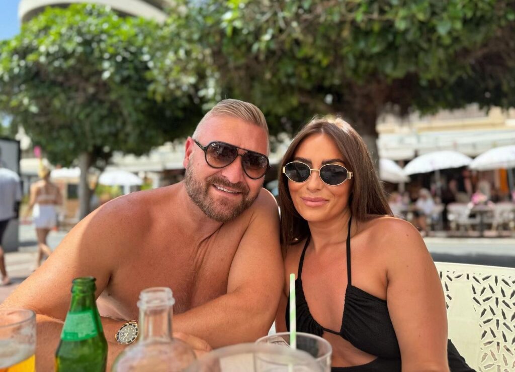 British expat splattered by seagull while enjoying beach beer in Spain - hilarious TikTok shows precise poo attack as couple settle into life on Costa del Sol.