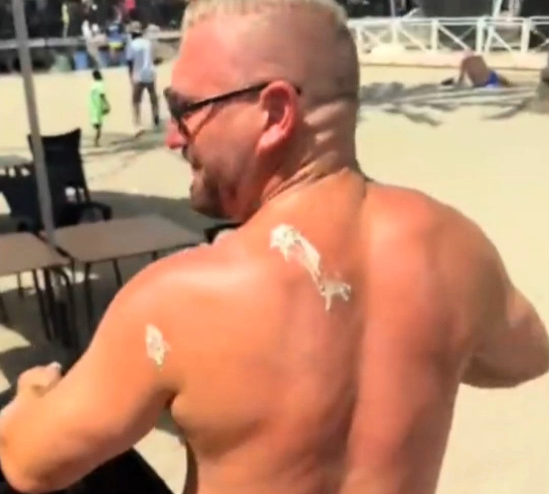 British expat splattered by seagull while enjoying beach beer in Spain - hilarious TikTok shows precise poo attack as couple settle into life on Costa del Sol.